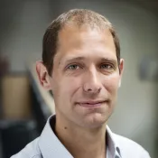 Porträtt av Markus Björklund. Foto.